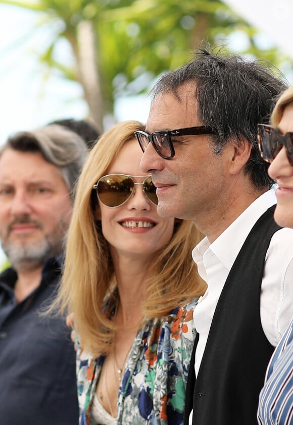 Vanessa Paradis, Samuel Benchetrit (réalisateur) au photocall du film Cette musique ne joue pour personne (Cannes première) lors du 74ème festival international du film de Cannes le 10 juillet 2021 © Borde / Jacovides / Moreau / Bestimage 