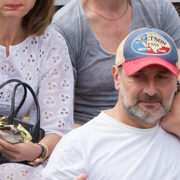 Gilles Lellouche et Alizee Guinochet dans les tribunes lors des Internationaux de France de tennis à Roland-Garros le 09 juin 2019 à Paris, France. Photo par Nasser Berzane/ABACAPRESS.COM