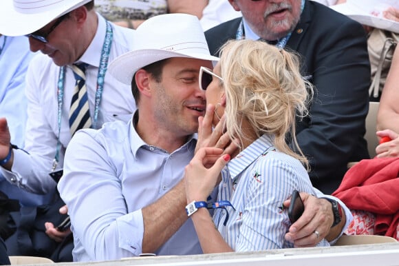 Elodie Gossuin et son mari Bertrand Lacherie assistent aux Internationaux de France de tennis 2019 - Jour dix à Roland Garros, le 4 juin 2019 à Paris, en France. Photo par Laurent Zabulon / ABACAPRESS.COM