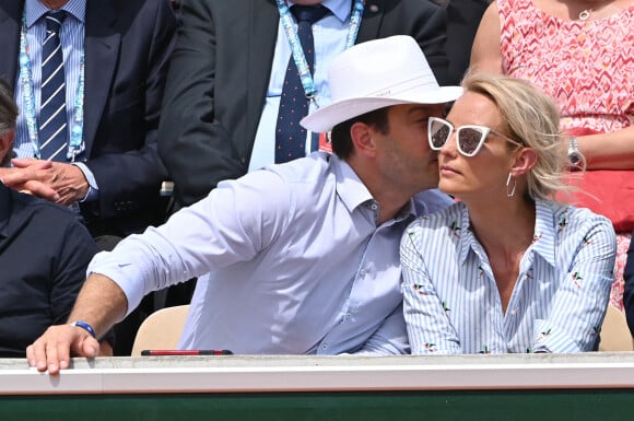 Elodie Gossuin et son mari Bertrand Lacherie assistent aux Internationaux de France de tennis 2019 - Jour dix à Roland Garros, le 4 juin 2019 à Paris, en France. Photo par Laurent Zabulon / ABACAPRESS.COM