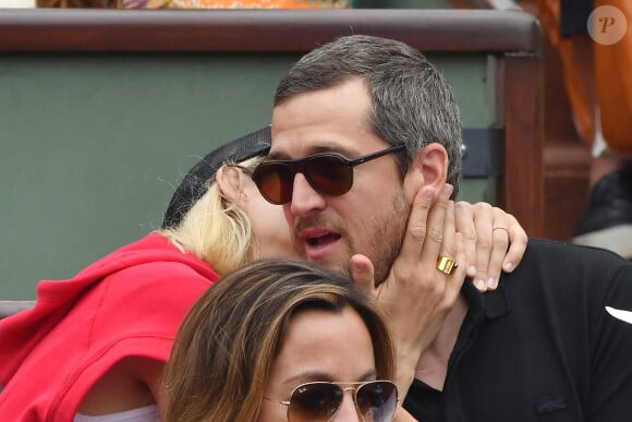 Marion Cotillard et Guillaume Canet assistent à la finale hommes de l'édition 2018 de Roland Garros - Day Fithteen à Roland Garros, le 10 juin 2018 à Paris, France. Photo par Laurent Zabulon/ABACAPRESS.COM