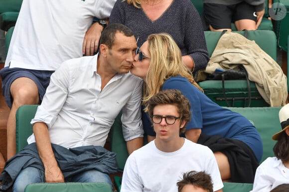 Zinedine Soualem et son épouse Caroline Faindt assistent aux Internationaux de France de tennis à Roland Garros, le 29 mai 2018 à Paris, en France. Photo par Laurent Zabulon/ABACAPRESS.COM