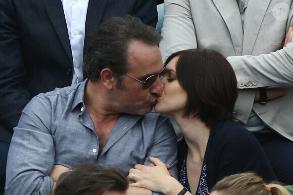 Jean Dujardin et Nathalie Pechalat assistant à l'Open de France de tennis à Roland Garros le 5 juin 2016 à Paris, France. Photo by ABACAPRESS.COM