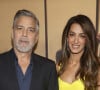 Amal Alamuddin, devenue madame George Clonney, est une femme puissante à la carrière internationale incroyable. 
George Clooney et Amal Clooney - Première du film "The Boys in The Boat" à Los Angeles, le 11 décembre 2023. 