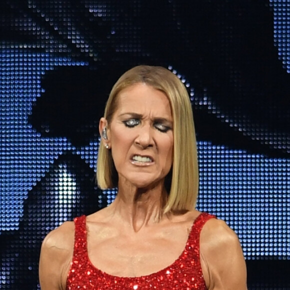 Céline Dion en concert à l'American Airlines Arena dans le cadre de sa tournée "Courage World Tour" à Miami, le 17 janvier 2020. Céline Dion a rendu hommage à sa mère Thérèse Dion décédée le jour même.