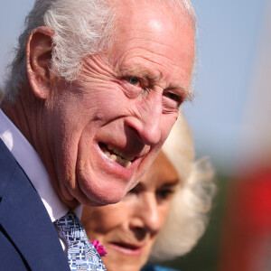 Le roi Charles III d'Angleterre et Camilla Parker Bowles, reine consort d'Angleterre, visitent le RHS Chelsea Flower Show. 