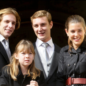 Andrea Casiraghi, Pierre Casiraghi, Charlotte Casiraghi et Alexandra de Hanovre : les 4 enfants de la princesse Caroline de Monaco en 2009