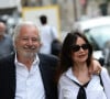 Questionnée sur le succès de leur couple, la comédienne a eu de doux mots pour la star de la série "Le sang de la vigne", tout en faisant preuve d'une grande franchise.
Pierre Arditi et Evelyne Bouix - Mariage de Claude Lelouch à la mairie du 18ème à Paris. Le 17 juin 2023