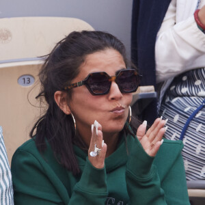 Inès Reg (Inès Reghioua) avec son meilleur ami Mickaël Montadir dans les tribunes des Internationaux de France de tennis de Roland Garros 2024 à Paris, France, le 3 juin 2024. © Jacovides-Moreau/Bestimage 