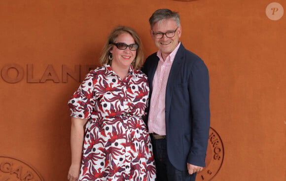 Jean-Charles Tréhan (Directeur des relations extérieures chez LVMH) et sa femme - Célébrités dans les tribunes des Internationaux de France de tennis de Roland Garros 2024 à Paris le 8 juin 2024. © Jacovides-Moreau/Bestimage 