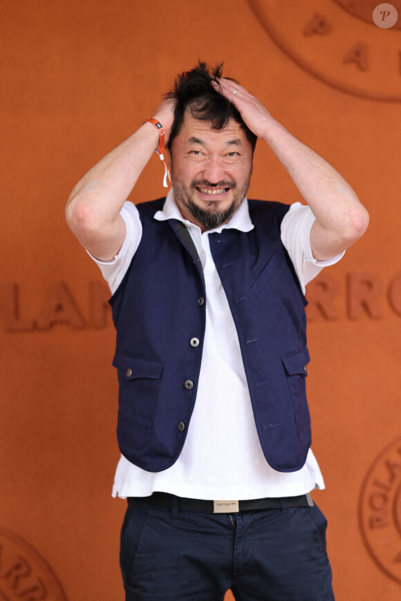 Pierre Sang - Célébrités dans les tribunes des Internationaux de France de tennis de Roland Garros 2024 à Paris le 8 juin 2024. © Jacovides-Moreau/Bestimage 