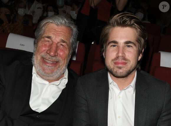 Il y avait aussi la date du 3 juillet 2025
Jean-Pierre Castaldi et son fils Giovanni Castaldi lors de la cérémonie de clôture et remise de prix du Festival du film Francophone d'Angoulême 2020 le 2 septembre 2020. © Coadic Guirec / Bestimage 