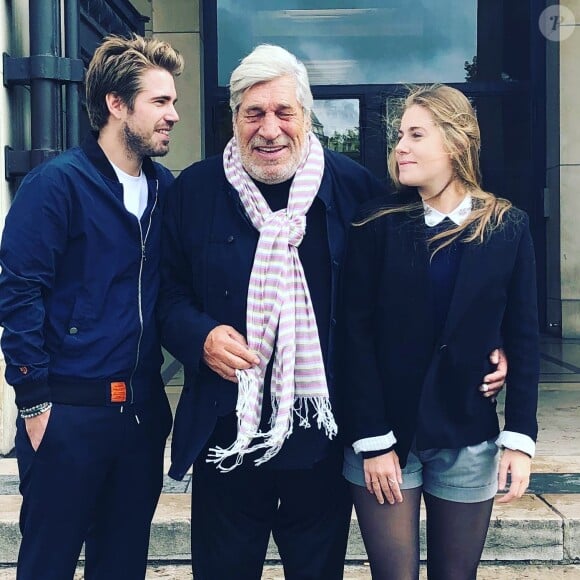 Giovanni Castaldi prend la pose avec son papa sur Instagram