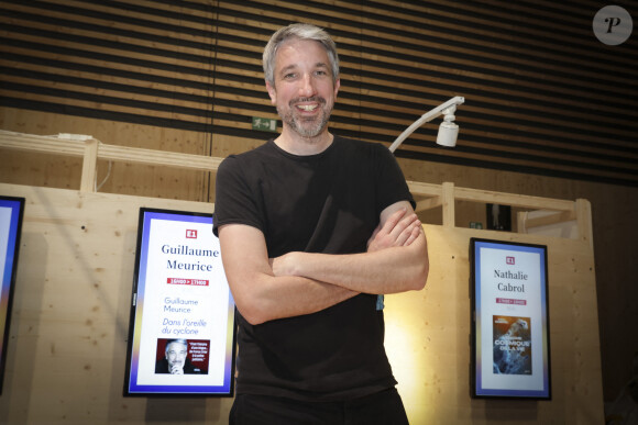 Guillaume Meurice lors du Festival du Livre de Paris , France, le 12 avril 2024. © Jack Tribeca / Bestimage