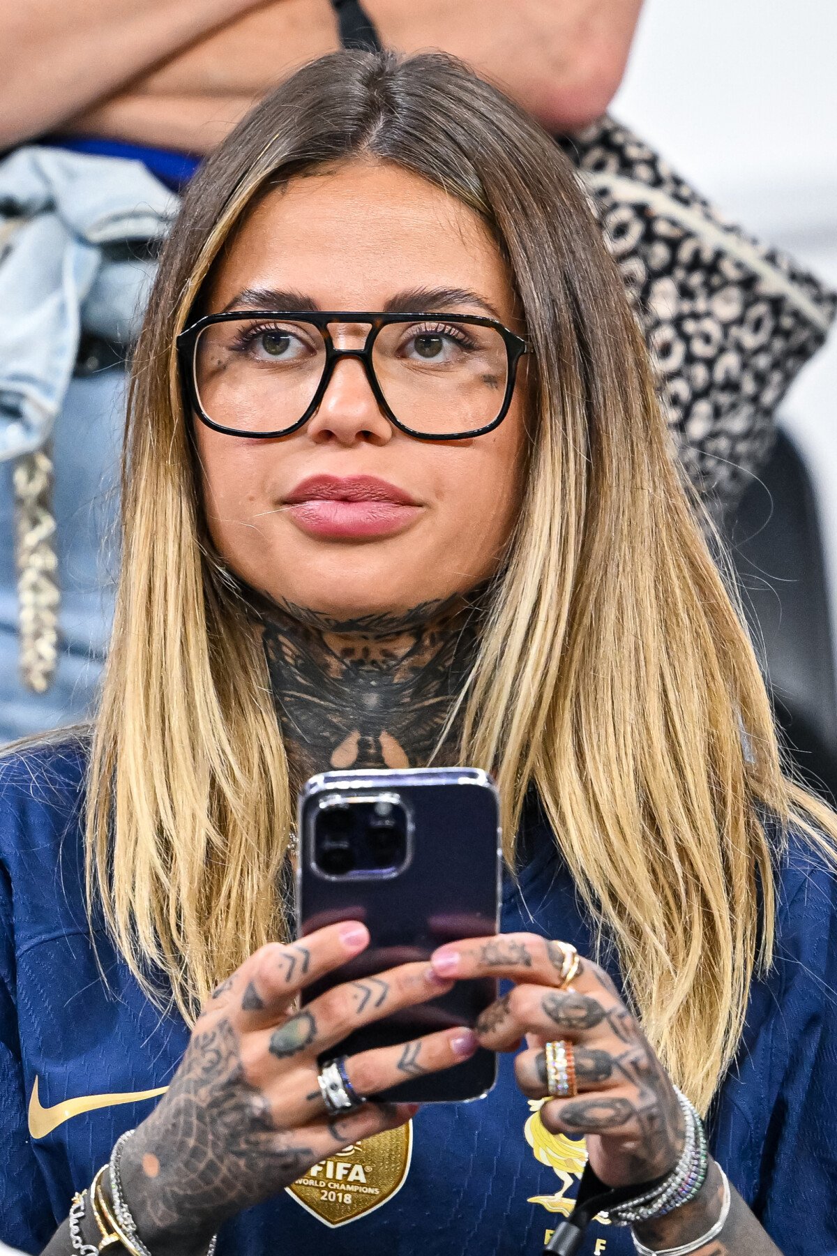 Photo : Zoe Cristofoli, épouse de Theo Hernandez, dans les tribunes après  le match de demi-finale de la Coupe du Monde de la FIFA, Qatar 2022, entre  la France et le Maroc,