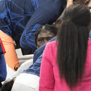 Olivier Giroud de France célèbre avec sa femme Jennifer Giroud et les membres de sa famille dans les tribunes après la victoire 2-0 lors du match de demi-finale de la Coupe du Monde de la FIFA, Qatar 2022 entre la France et le Maroc au stade Al Bayt, le 14 décembre 2022 à Al Khor, au Qatar. Photo par David Niviere/ABACAPRESS.COM