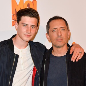 Noé Elmaleh a fêté le premier anniversaire de sa fille Ely. 
Noé Elmaleh et son père Gad Elmaleh (Voix de Gru) - Avant-première du film d'animation "Moi Moche et Méchant 3" au cinéma Gaumont Champs-Elysées Marignan à Paris, France. © Coadic Guirec/Bestimage 