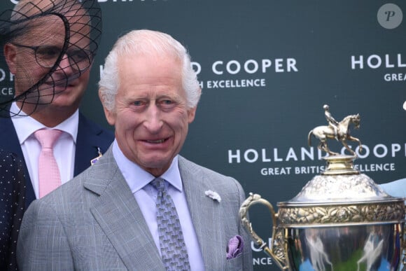 Le roi Charles III d'Angleterre assiste au Lady Day du premier jour du Derby d'Epsom à Epsom Downs, Royaume Uni, le 31 mai 2024. © Tim MerryMirrorPix/Bestimage