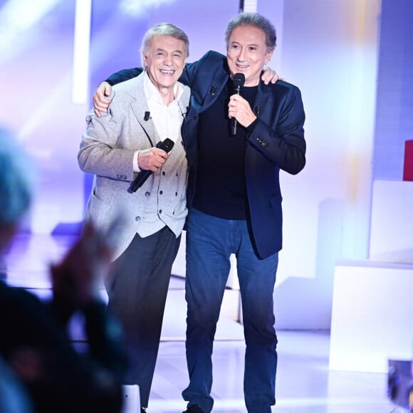 Exclusif - Salvatore Adamo et Michel Drucker - Enregistrement de l'émission "Vivement dimanche" au Studio Gabriel à Paris, présentée par M.Drucker et diffusée le 16 juin sur France 3 © Guillaume Gaffiot / Bestimage 