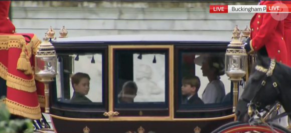 Elle était dans une calèche avec ses enfants George, Louis et Charlotte
Kate Middleton à "Trooping the Colour" le 15 juin 2024