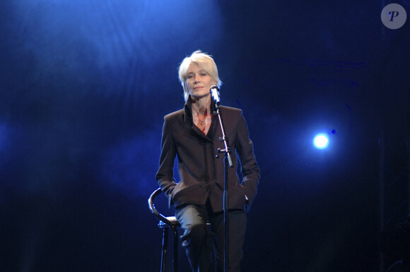 Depuis quelques jours, des milliers de personnes réécoutent les chansons de Françoise Hardy
Françoise Hardy à un concert. Photo par Houin G/Belpress/ANDBZ/ABACAPRESS.COM