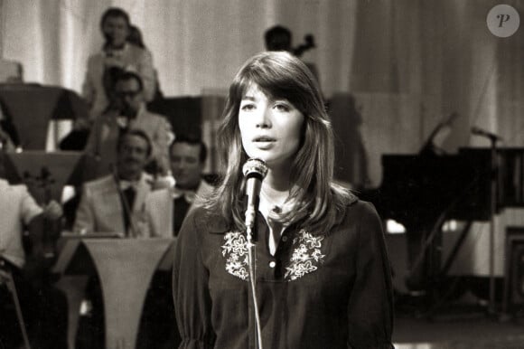 Tous les garçons et les filles figure dans le top 3 de nombreux pays, comme l'Italie, les Pays-Bas et même les Etats-Unis
La chanteuse Françoise Hardy en 1970. Photo par Houin G/Belpress/ANDBZ/ABACAPRESS.COM