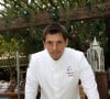 Il va maintenant pouvoir faire des projets avec elle. 
Les Chefs à Saint-Tropez fêtent les producteurs - Le Chef Fabien Ferré "La Table du Castellet" - Hôtel & Spa du Castellet , Le Castellet, le 6 mai 2024, place des Lices à Saint-Tropez. Julien Ferré est la plus jeune Chef en France à avoir 3 étoiles au Guide Michelin. © Jean-Marc Lhomer/Bestimage