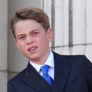 Le prince George - Les membres de la famille royale britannique au balcon du Palais de Buckingham lors de la parade militaire "Trooping the Colour" à Londres le 15 juin 2024 © Julien Burton / Bestimage 