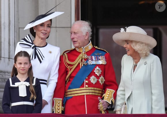 La princesse Charlotte, Catherine Kate Middleton, princesse de Galles, le roi Charles III d'Angleterre et la reine consort Camilla - Les membres de la famille royale britannique au balcon du Palais de Buckingham lors de la parade militaire "Trooping the Colour" à Londres le 15 juin 2024 © Julien Burton / Bestimage 