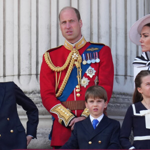 Le prince William, prince de Galles, Catherine Kate Middleton, princesse de Galles, le prince George, le prince Louis et la princesse Charlotte - Les membres de la famille royale britannique au balcon du Palais de Buckingham lors de la parade militaire "Trooping the Colour" à Londres le 15 juin 2024 © Julien Burton / Bestimage 