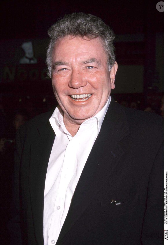 Albert Finney - Avant-première du film 'Erin Brokovich', Los Angeles 