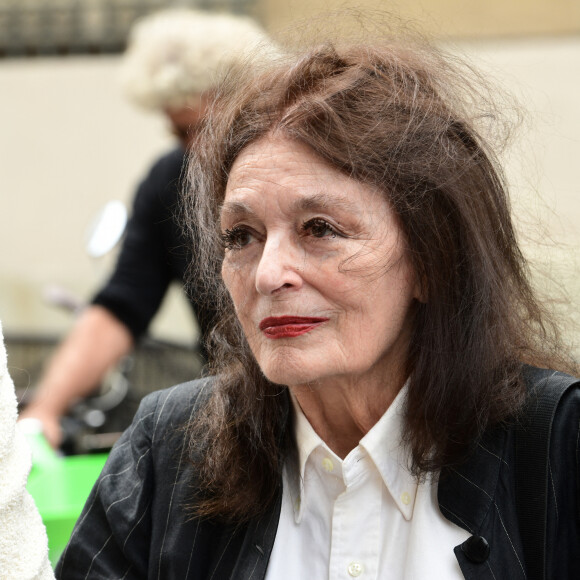 Anouk Aimée - Mariage de Claude Lelouch à la mairie du 18ème à Paris. Le 17 juin 2023