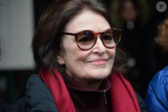 Anouk Aimée lors de la cérémonie religieuse en hommage à Pierre Barouh au cimetière de Montmartre à Paris le 4 janvier 2017.