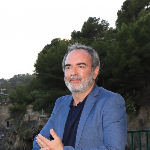 Exclusif - Bruno Solo - Les célébrités posent sur la terrasse de l'hôtel "Le Provencal" lors de la 5ème édition du festival de Porquerolles à Giens, le 14 juin 2024. © Chavaroche/Nice-Matin/Bestimage 