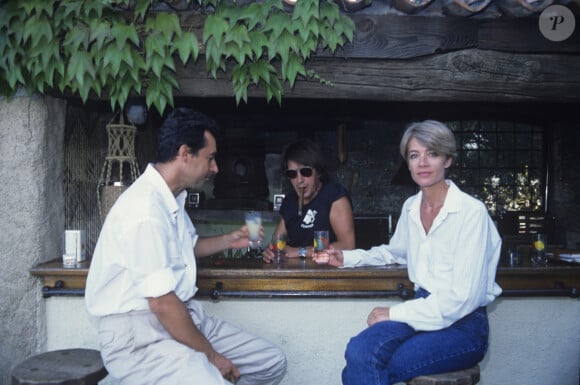 En France, en Corse, Michel Denisot chez Jacques Dutronc et Françoise Hardy.