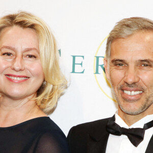 Après l'annonce de sa séparation avec Paul Belmondo...
Paul et Luana Belmondo assistent au 35ème Festival Automobile International à l'Hôtel des Invalides le 28 janvier 2020 à Paris, France. Photo par Denis Guignebourg/ABACAPRESS.COM