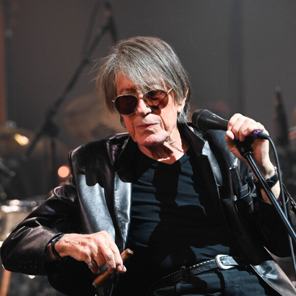 Un choix qui émanerait de Jacques Dutronc qui vit dans ce village corse
Jacques Dutronc et Thomas Dutronc en showcase de leur tournée "Dutronc & Dutronc" au Centre Evénementiel de Courbevoie le 11 avril 2022.