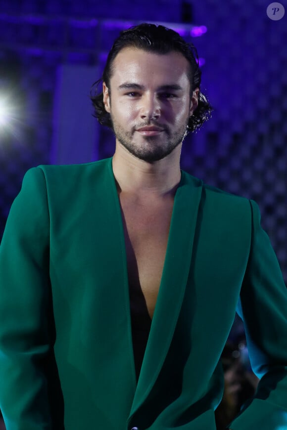 Il ne sait pas s'il fera son retour dans "DALS"
Anthony Colette - Défilé de mode féminine prêt à porter Printemps/Été 2024 Pierre Cardin à l'Espace Niemeyer lors de la fashion week à Paris le 25 septembre 2023. © Christophe Clovis / Bestimage