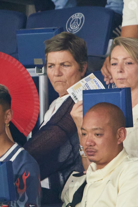 Véronique Rabiot (Mère Adrien Rabbiot) dans les tribunes lors du match amical - France - Irlande (2-0) lors des matchs qualificatifs à l'Euro 2024 au Parc des Prince à Paris le 7 septembre 2023. © Cyril Moreau/Bestimage  Match France - Ireland (2-0) during the qualifying matches for Euro 2024 at the Parc des Prince in Paris on September 7, 2023.