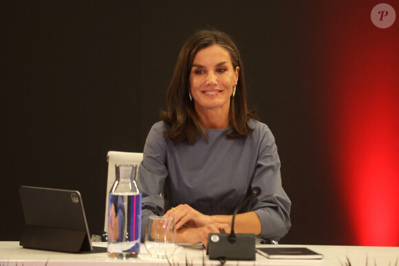 Les looks de la reine d'Espagne sont toujours scrutés
La reine Letizia d'Espagne arrive à la réunion du conseil d'administration de FAD Youth dans les studios de Netflix à Madrid © José Ramón Hernando / Europa Press