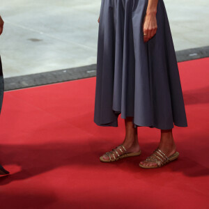 Ce mardi, ses nus-pieds ne sont pas passés inaperçus
La reine Letizia d'Espagne arrive à la réunion du conseil d'administration de FAD Youth dans les studios de Netflix à Madrid le 25 juin 2024. © José Ramón Hernando / Europa Press 06/25/2024