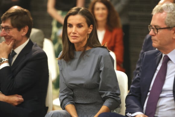 La reine Letizia d'Espagne participe à la réunion du conseil d'administration de FAD Youth dans les studios de Netflix à Madrid, le 25 juin 2024.