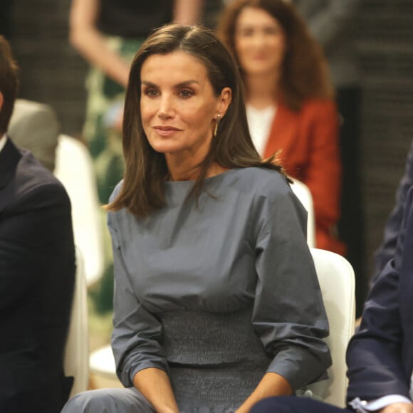 La reine Letizia d'Espagne participe à la réunion du conseil d'administration de FAD Youth dans les studios de Netflix à Madrid, le 25 juin 2024.