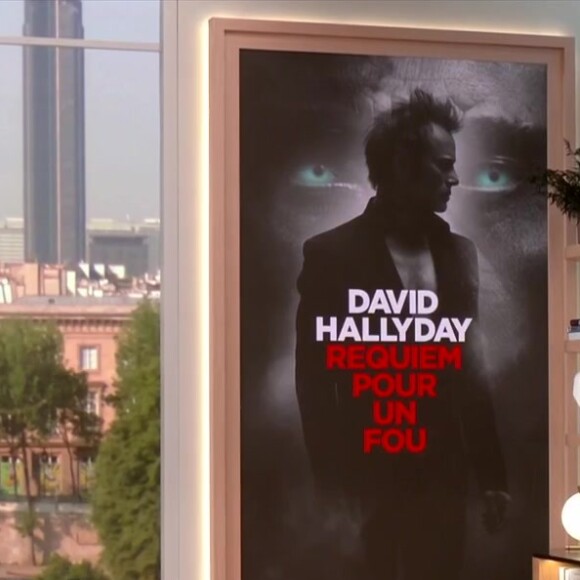 Le chanteur est venu assurer la promotion de son album "Requiem pour un fou"
Nouvel album de David Hallyday