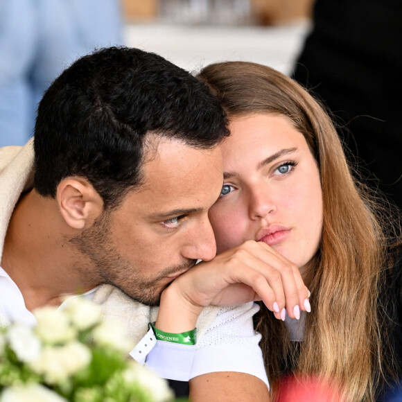 Exclusif - Diego El Glaoui avec sa nouvelle compagne Maxime Teissier, Miss Languedoc 2023 dans l'Espace VIP lors de la 10ème édition du "Longines Paris Eiffel Jumping" à la Plaine de Jeux de Bagatelle à Paris, France, le 22 juin 2024. © Perusseau-Veeren/Bestimage 