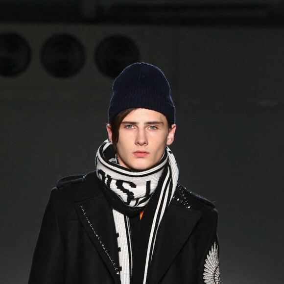 Le fils de Gad Elmaleh, Noé Elmaleh, au défilé "Zadig & Voltaire : Ready to Wear" pendant la semaine de la mode de New York automne-hiver 2017-2018, le 13 février 2017 à New York. John Nacion Imaging/Startraks/ABACAPRESS.COM
