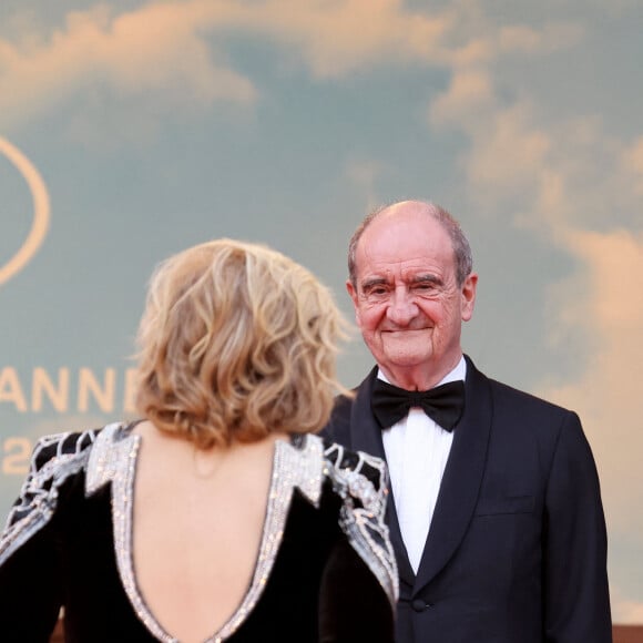 Le journaliste de 79 ans a connu plusieurs femmes dans sa vie
 
Pierre Lescure - Montée des marches pour la cérémonie de clôture du 75ème Festival International du Film de Cannes. Le 28 mai 2022 © Dominique Jacovides / Bestimage