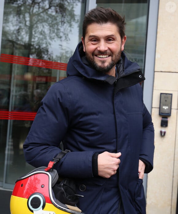 Christophe Beaugrand - Les célébrités à la sortie de l'émission "Les Grosses Têtes" aux studios RTL à Neuilly-sur-Seine, France, le 17 avril 2023. © Jonathan Rebboah/Panoramic/Bestimage