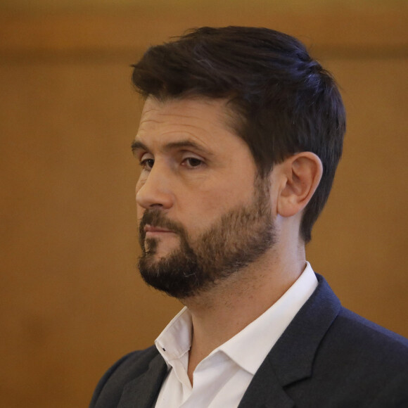 Christophe Beaugrand - Les célébrités participent au lancement de l'opération "Une jonquille contre le Cancer" sur la place du Panthéon à Paris, le 16 mars 2023. © Denis Guignebourg / Bestimage