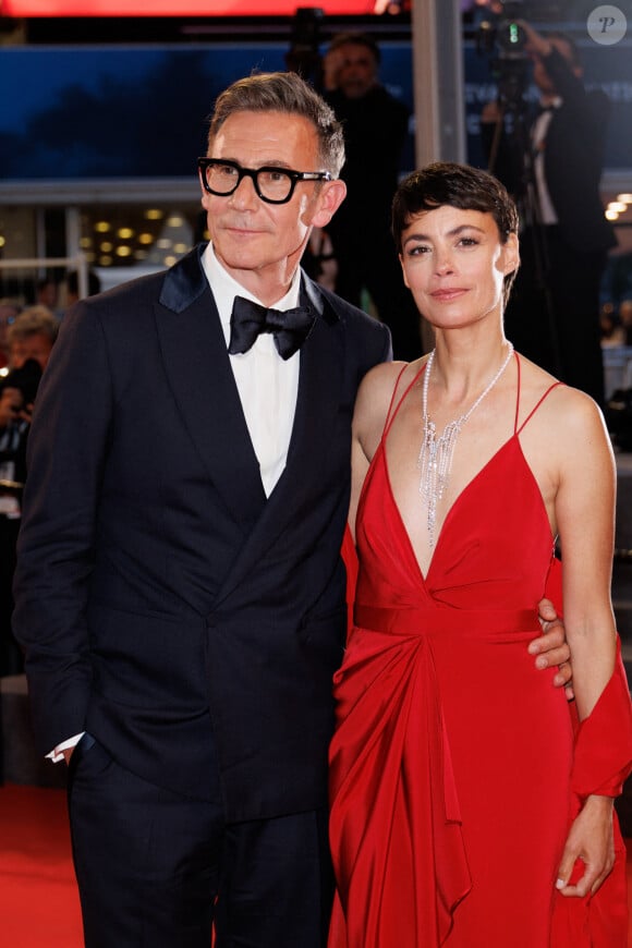 Michel Hazanavicius et sa femme Bérénice Bejo - Descente des marches du film " La plus précieuse des marchandises " lors du 77ème Festival International du Film de Cannes, au Palais des Festivals à Cannes. Le 24 mai 2024 © Jacovides-Moreau / Bestimage 